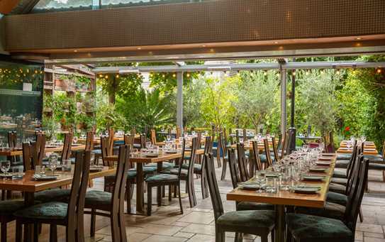 Ev Restaurant Interior 3